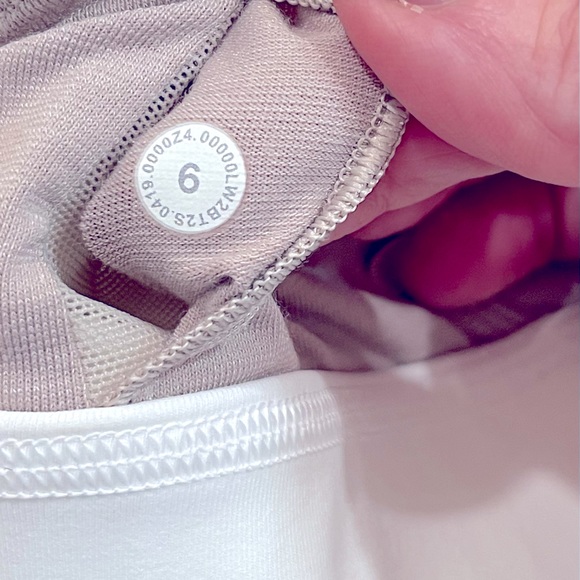 LULULEMON “Breathe It In” Sports Bar - Picture 5 of 5